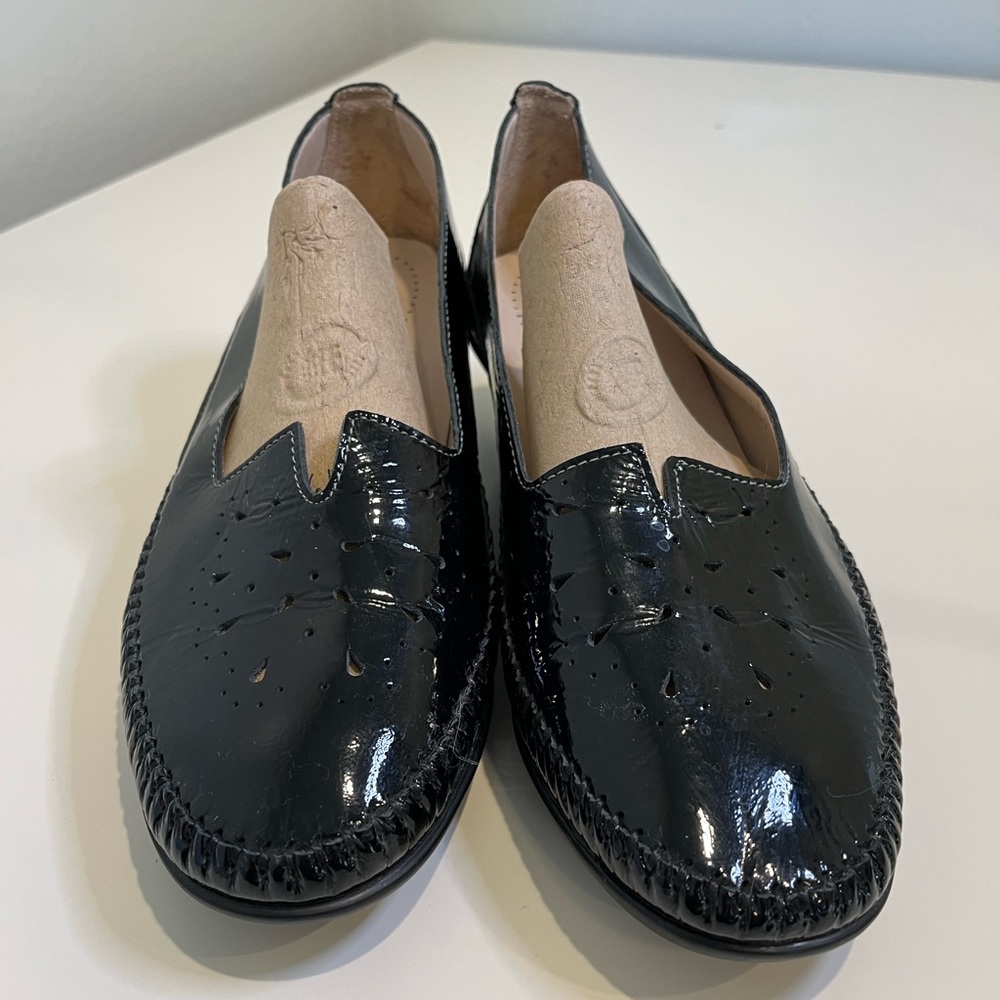 SAS Sonyo Slip on heel. Women’s black size 8 WIDE.